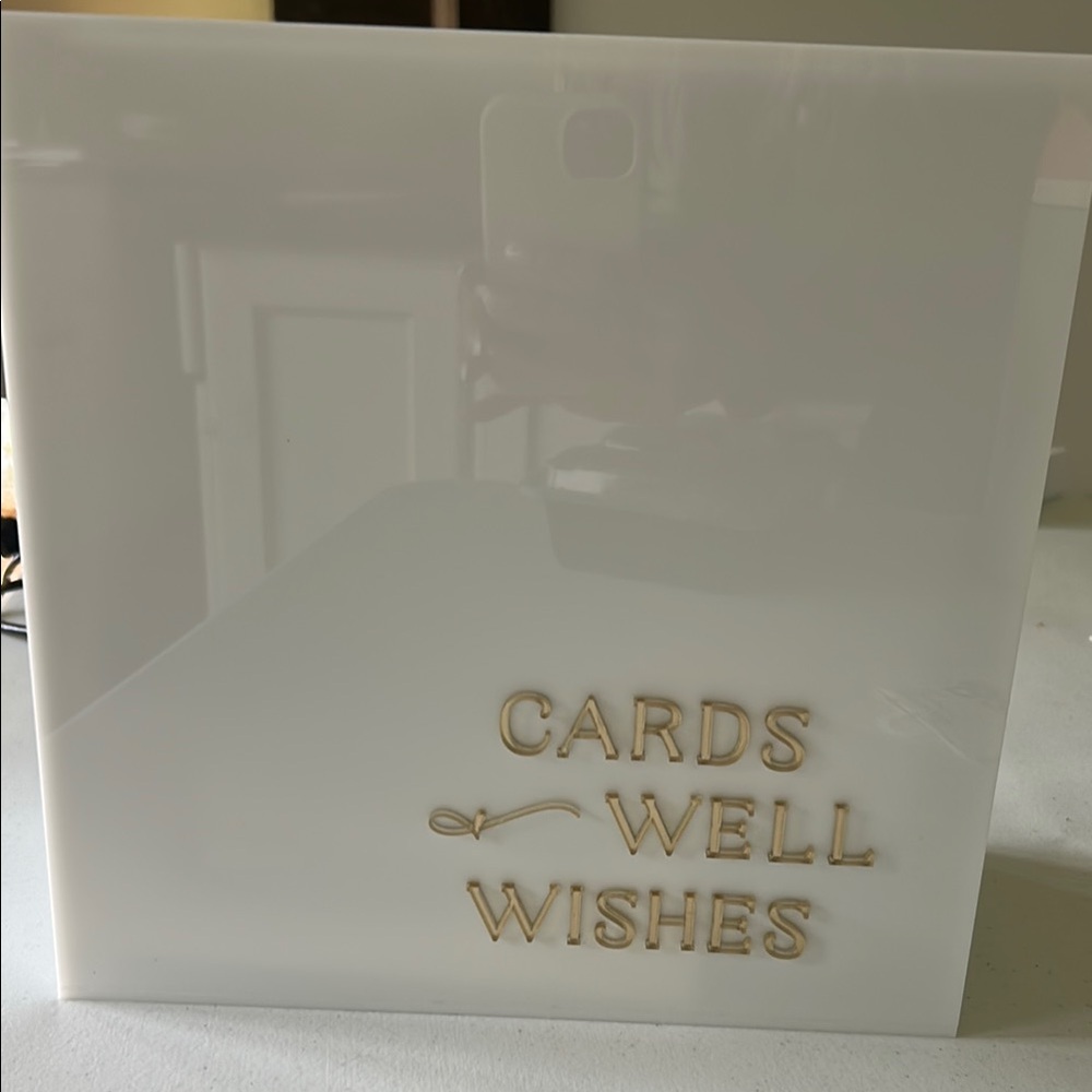 White and Gold Card Box